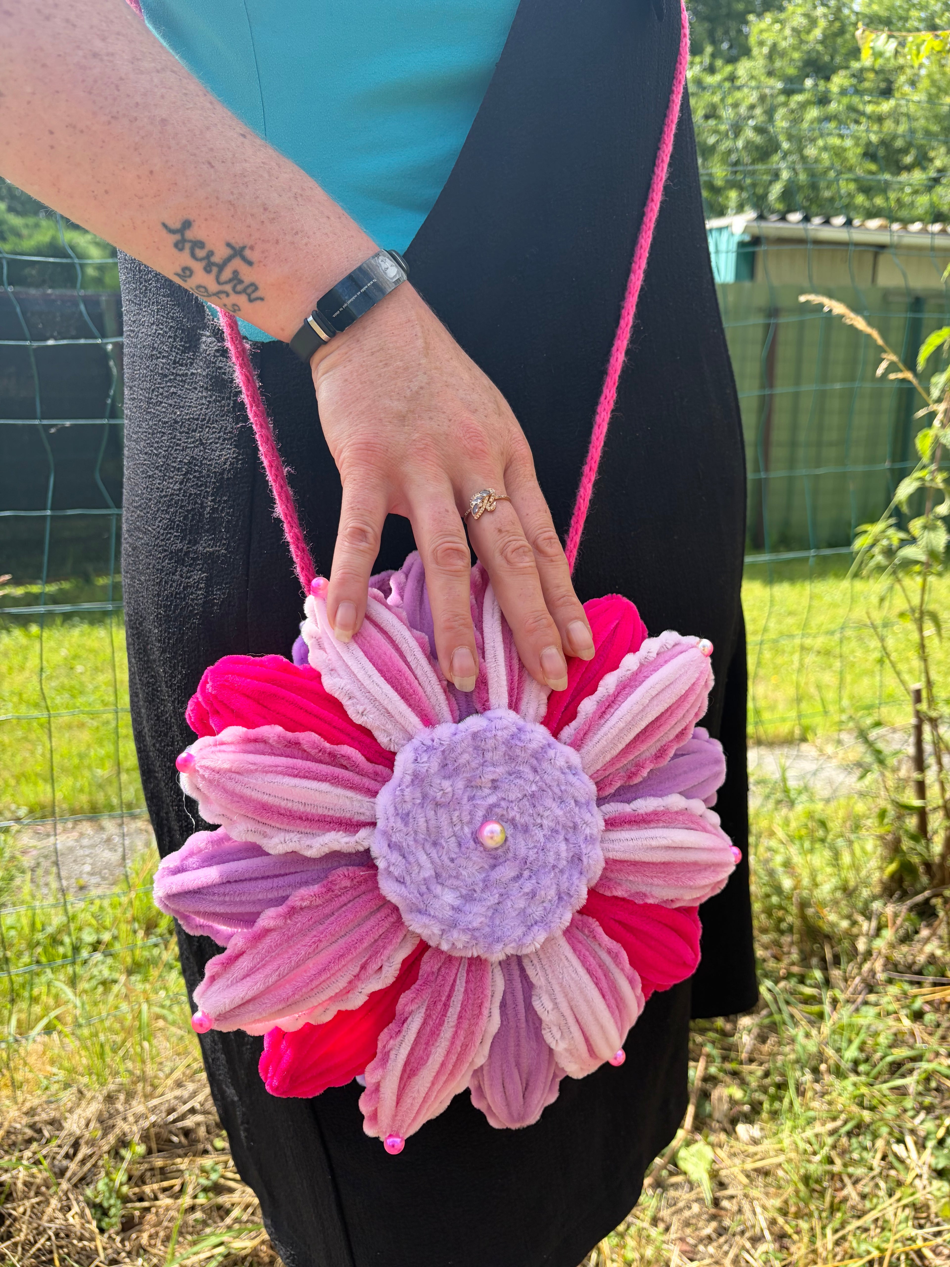 Sac en forme de fleur ( temps de confection 3 jours )