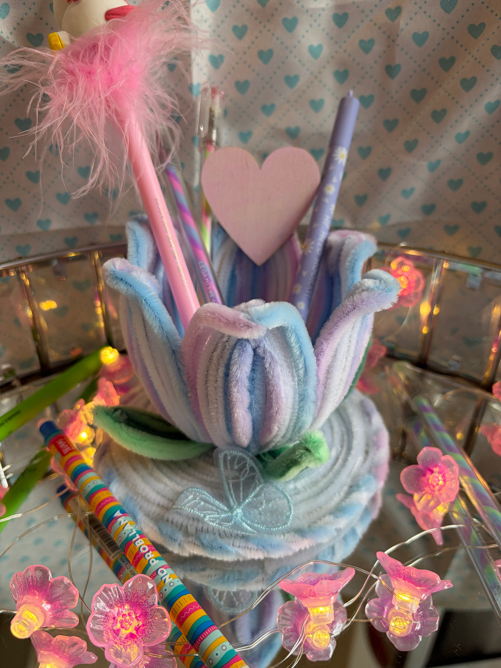 Pot à crayon en forme de fleurs